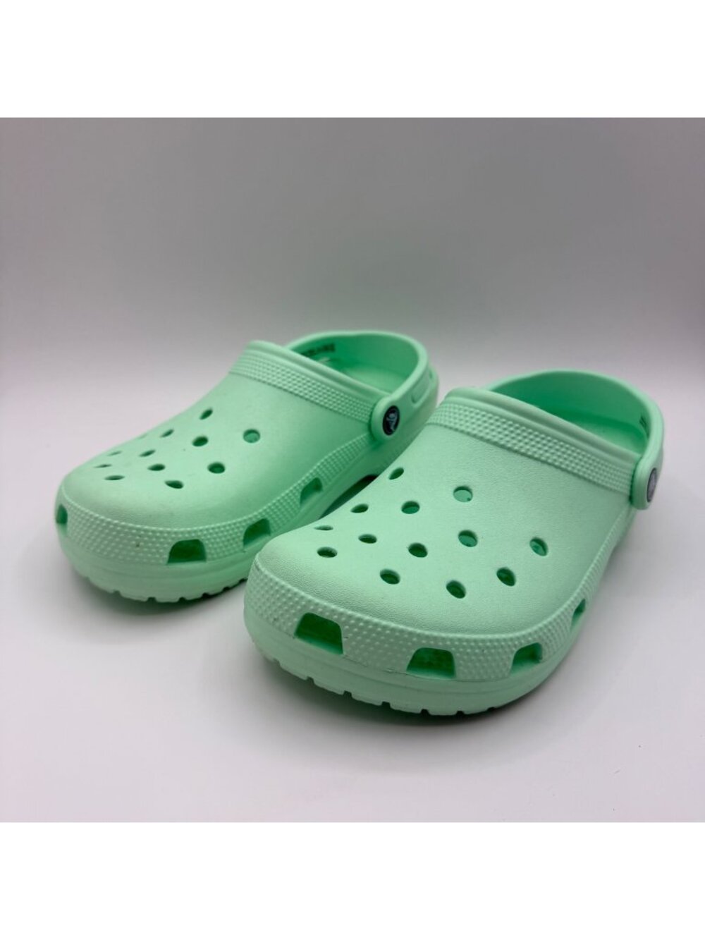 Crocs Unisex Mint Green Classic Slip On Comfort Clogs Men 6/Women 8
